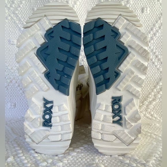 ROXY• “Kaori”•Winter White• Lace up•Leather & Faux Fur•Boots•5.5•NWT! - Picture 8 of 14